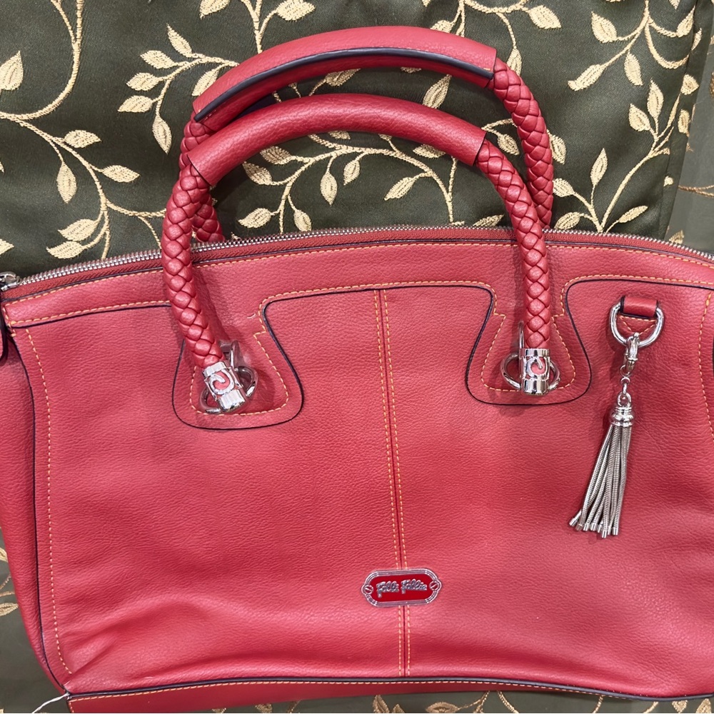 Foli Foli brand Elegant Red Leather Handbag